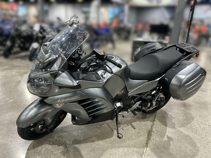 2016 Kawasaki CONCOURS 14 ABS Image 15