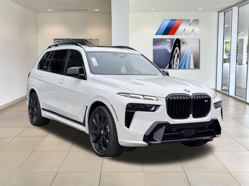 2025 BMW X7 M60iImage 2