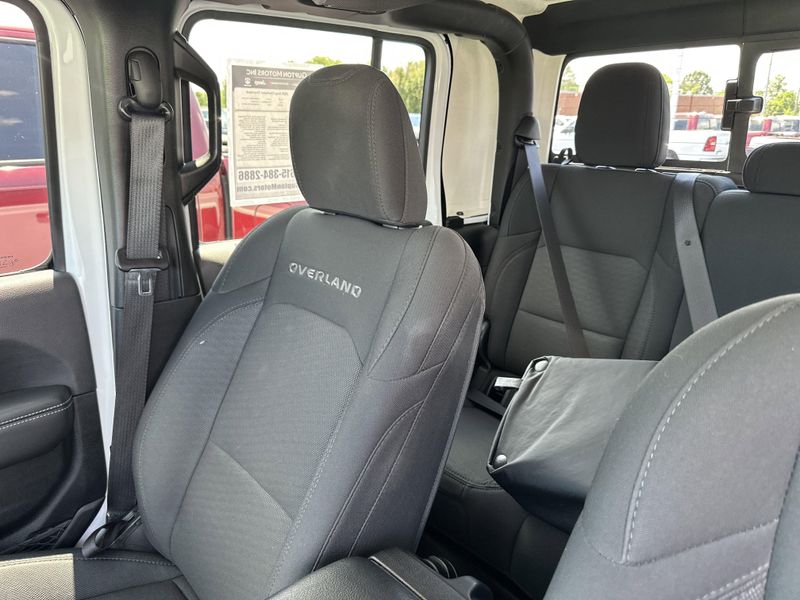 2020 Jeep Gladiator OverlandImage 28