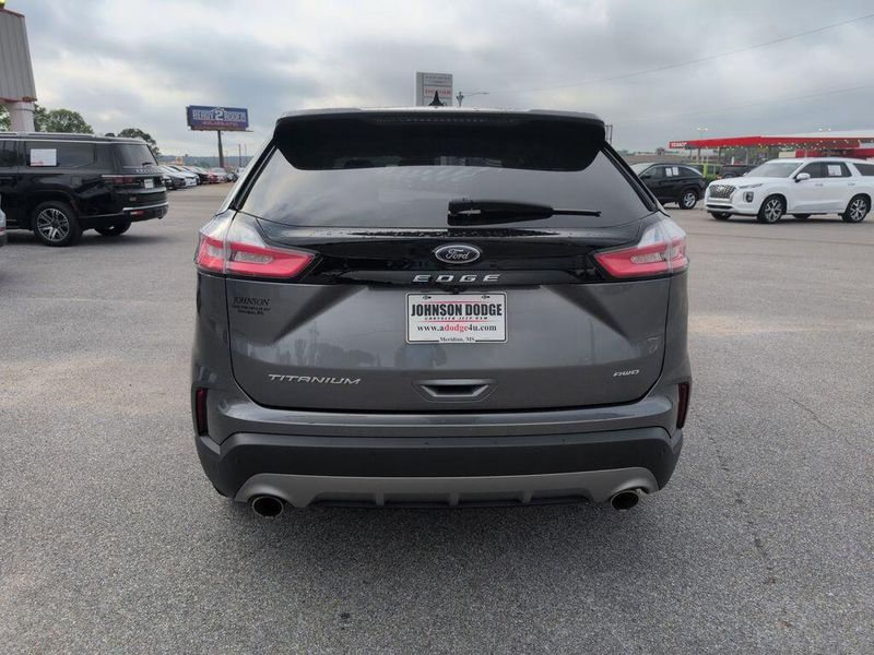 2022 Ford Edge TitaniumImage 6