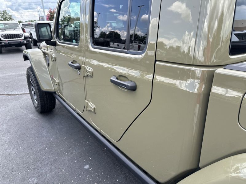 New 2025 Jeep Gladiator Rubicon X 4x4Image 13