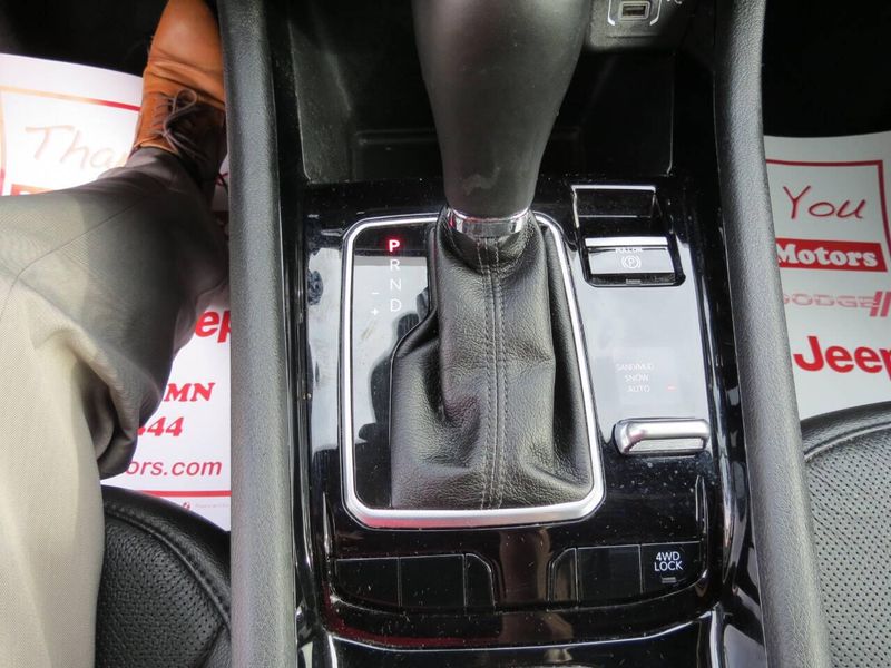 Used 2024 Jeep Compass Limited 4x4 4dr SUVImage 15