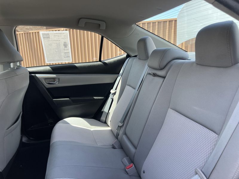 2015 Toyota Corolla LEImage 16