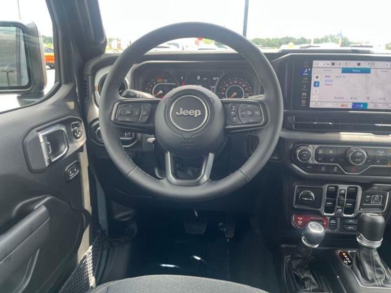 2025 Jeep Wrangler 4-door Willys