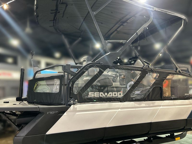 2024 Sea-Doo 44RAT2RF  in a MARINE BLUE exterior color. Del Amo Motorsports of Redondo Beach (424) 304-1660 delamomotorsports.com 