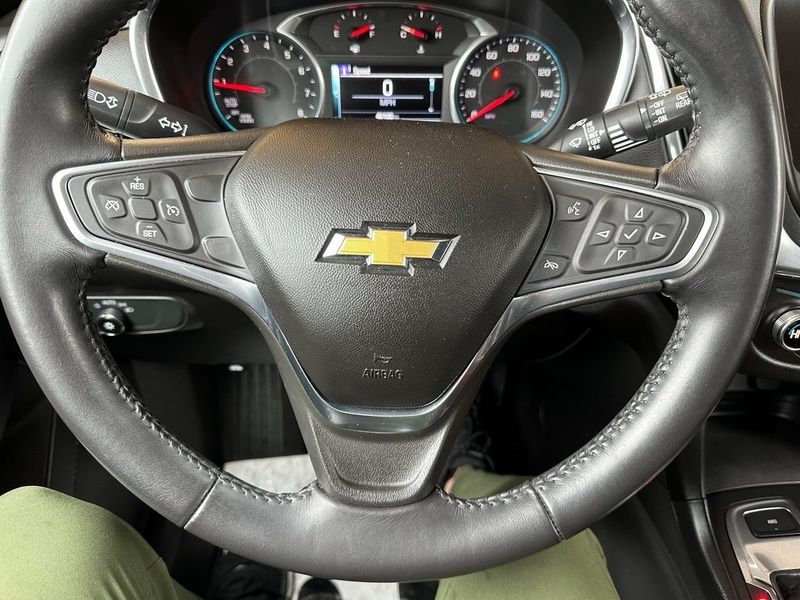 2018 Chevrolet Equinox LTImage 3