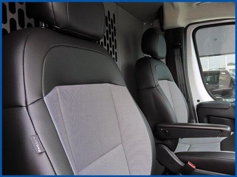 Used 2023 RAM ProMaster 3500 High RoofImage 10