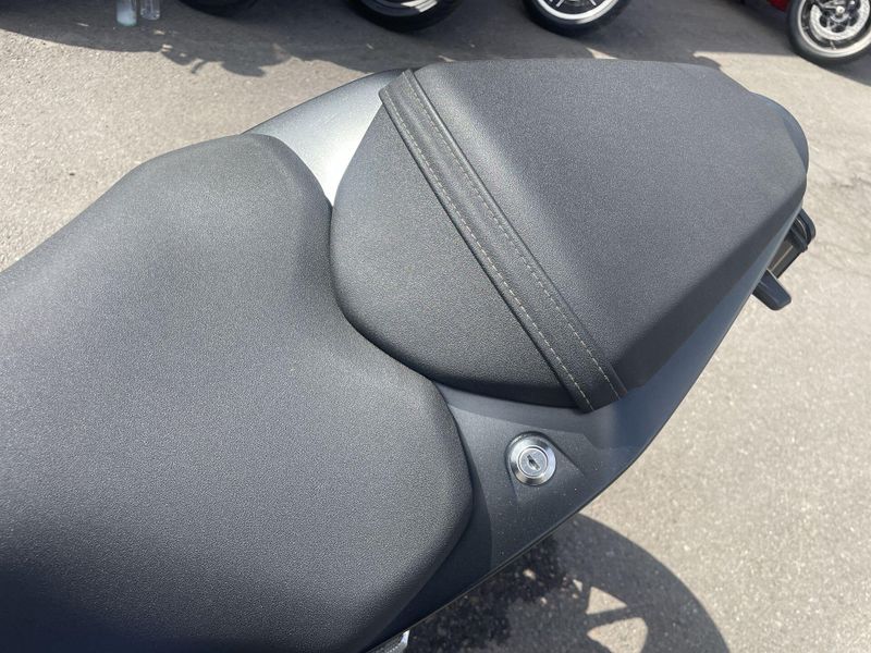 Used 2024 Suzuki GSX-8S CA Image 25