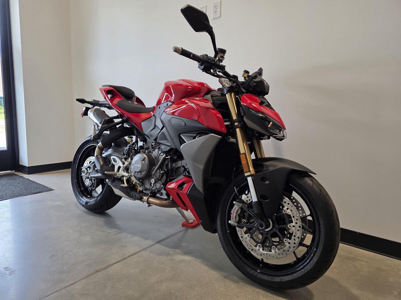 New 2026 Ducati Streetfighter V2 