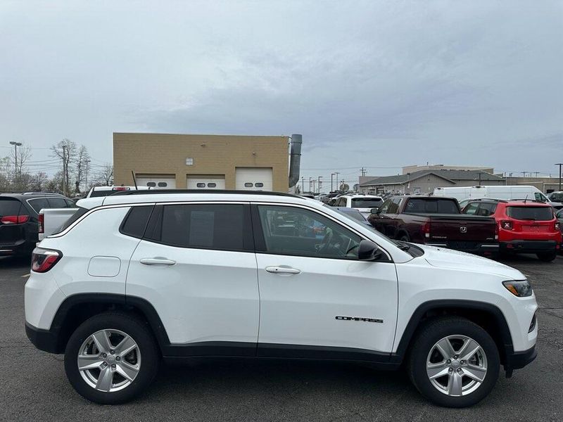 2022 Jeep Compass LatitudeImage 12