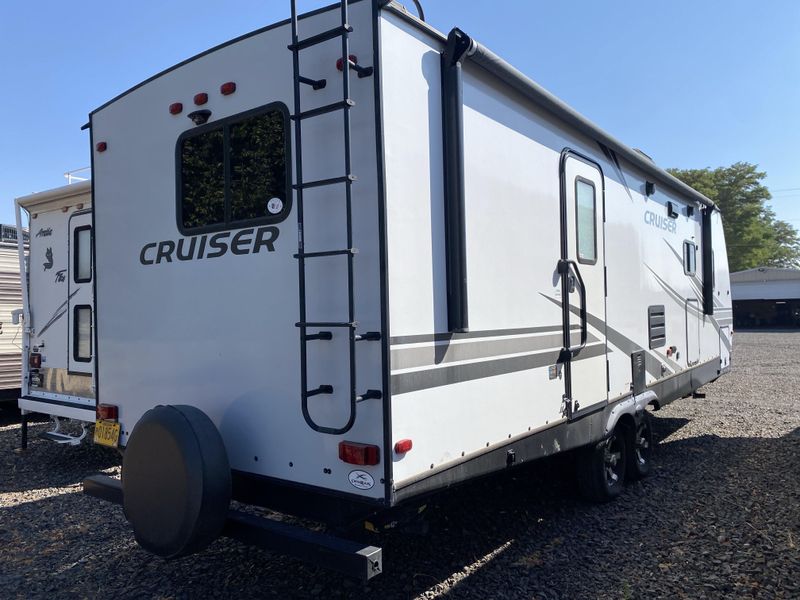 Used 2021 CROSSROADS RV CRUISER AIRE 27RBS Image 2