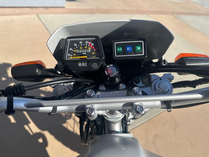 New 2026 Yamaha TW200 Image 9