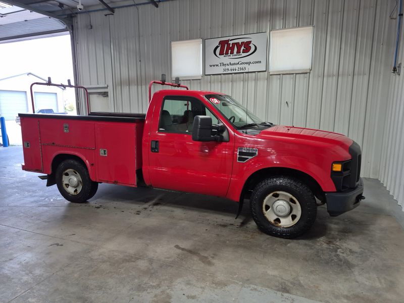 2008 Ford F-250 XLImage 2