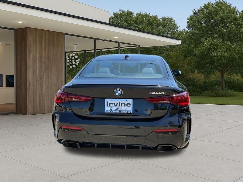 New 2026 BMW 4 Series M440iImage 9