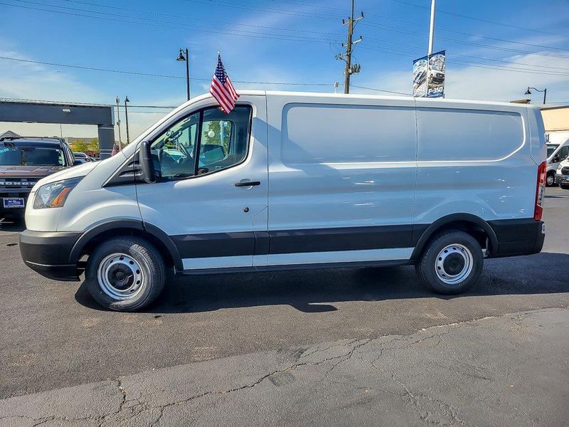2019 Ford Transit Van photo 3