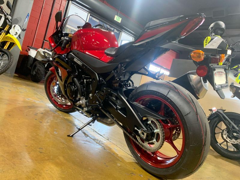 New 2025 Suzuki GSX-R1000R Image 17