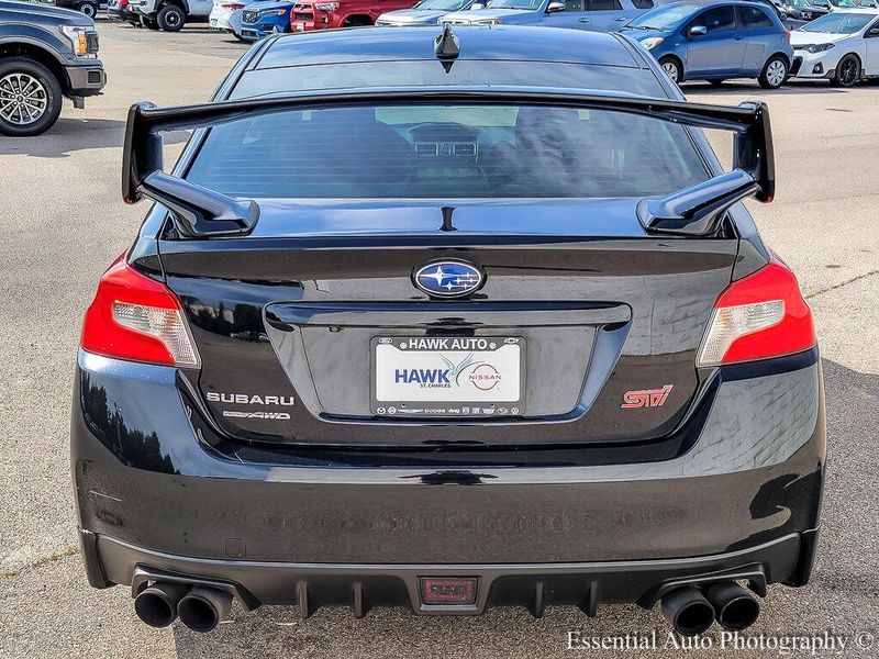 2016 Subaru WRX STI photo 5