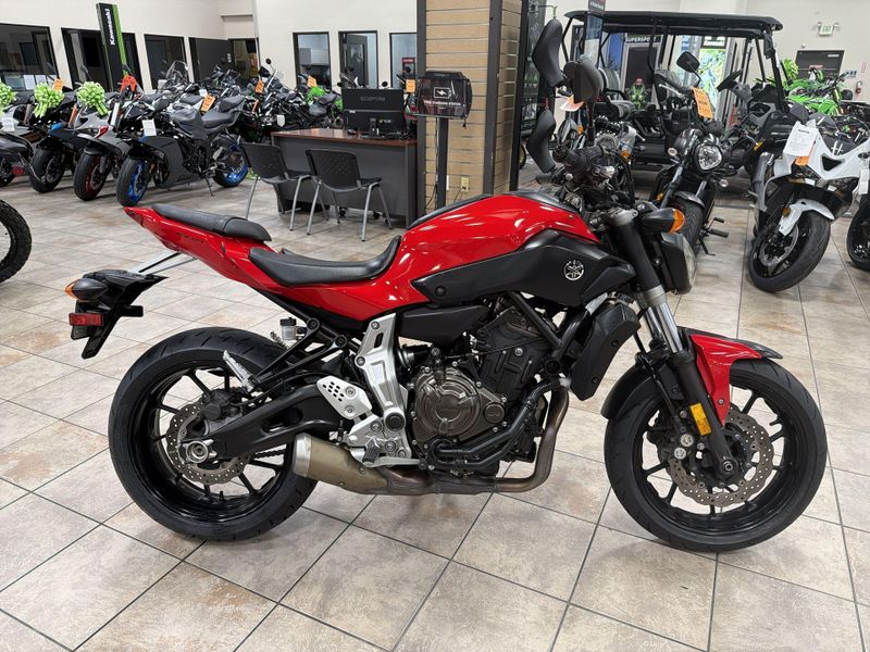 Used 2017 Yamaha FZ-07 Image 18