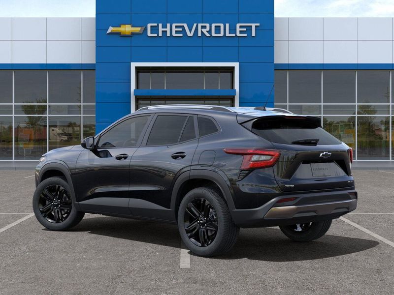 New 2025 Chevrolet Trax ActivImage 3