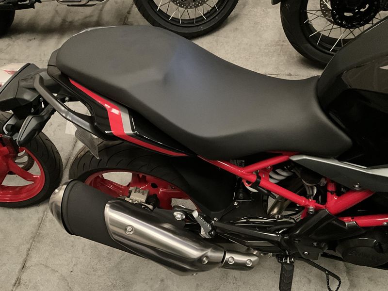 Used 2025 BMW G 310 R Image 10
