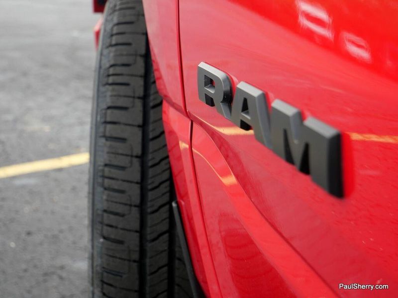 2021 RAM 1500 Big Horn NightImage 5