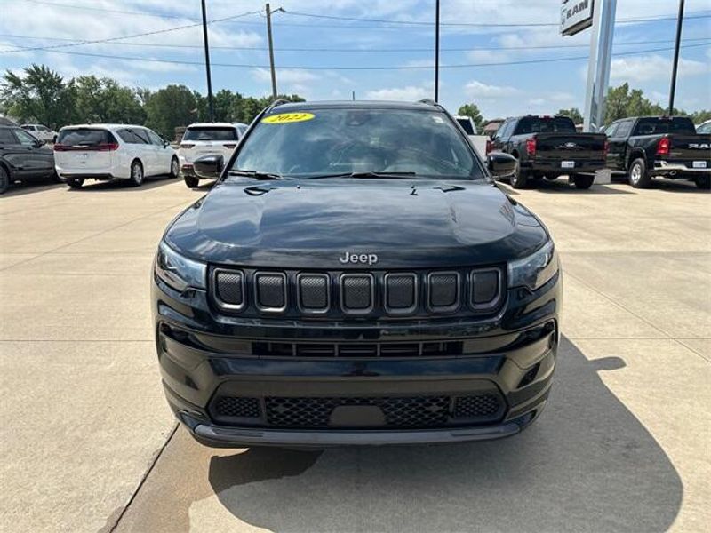 2022 Jeep Compass High Altitude photo 2