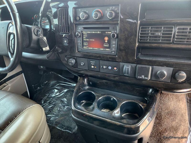 2018 GMC Savana 2500 Image 33