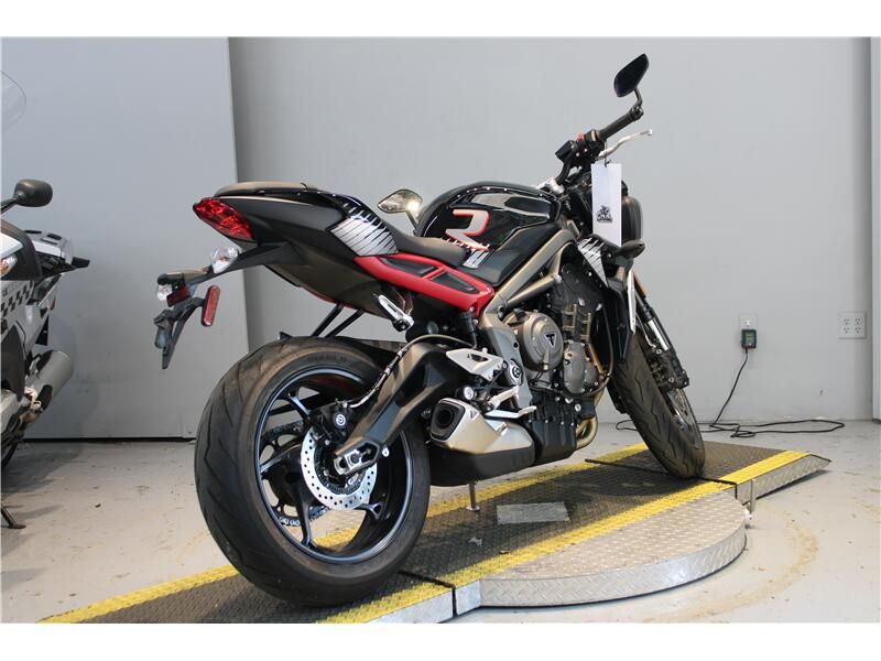 Used 2022 Triumph STREET TRIPLE R Image 4