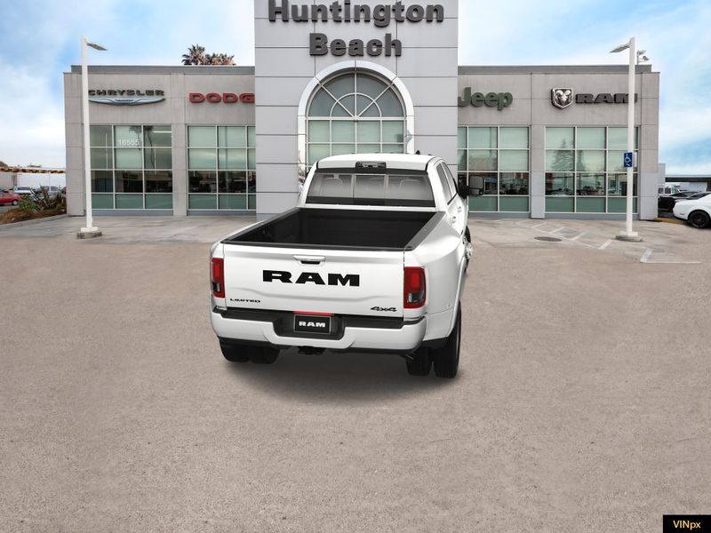 2025 RAM 3500 Limited Crew Cab 4x4 DullayImage 14