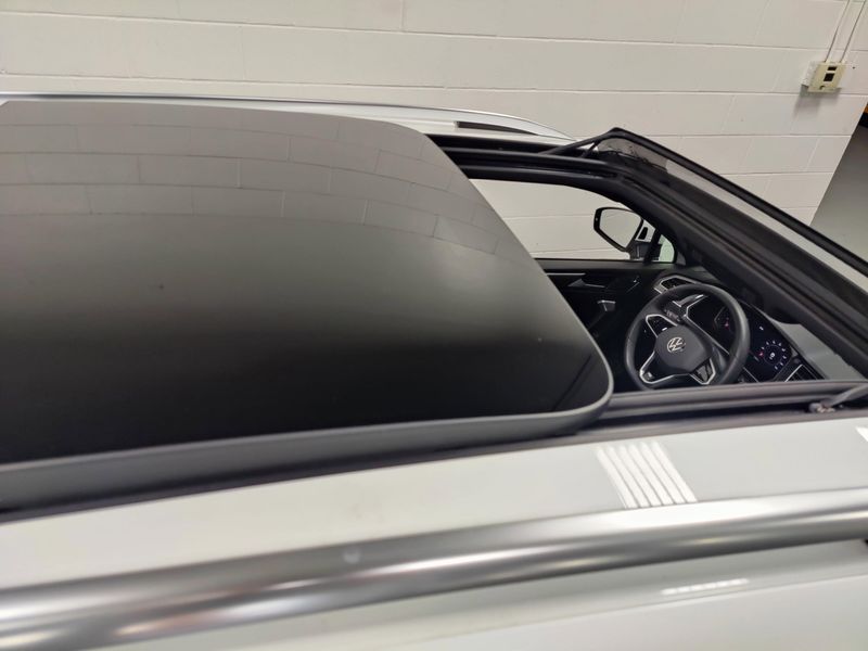 Used 2024 Volkswagen Tiguan AWD SEL R-Line w/Sunroof/NavImage 7