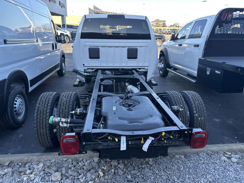 2024 RAM 4500 Tradesman Chassis Crew Cab 4x4 60