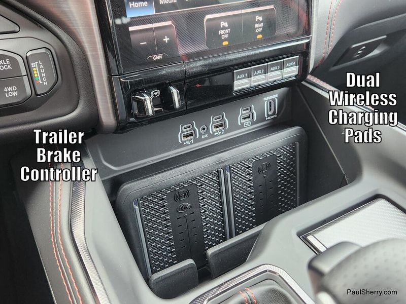 New 2026 RAM 1500 Rho Crew Cab 4x4 5'7' Box