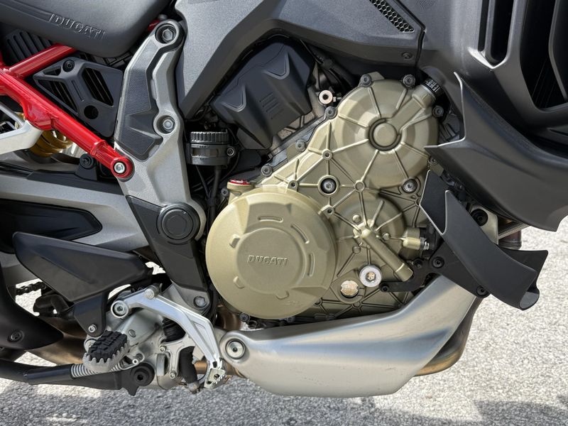 2022 Ducati Ducati Multistrada V4 S Travel + Radar Spoked Wheels