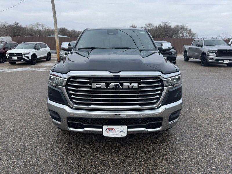 2025 RAM 1500 LaramieImage 3