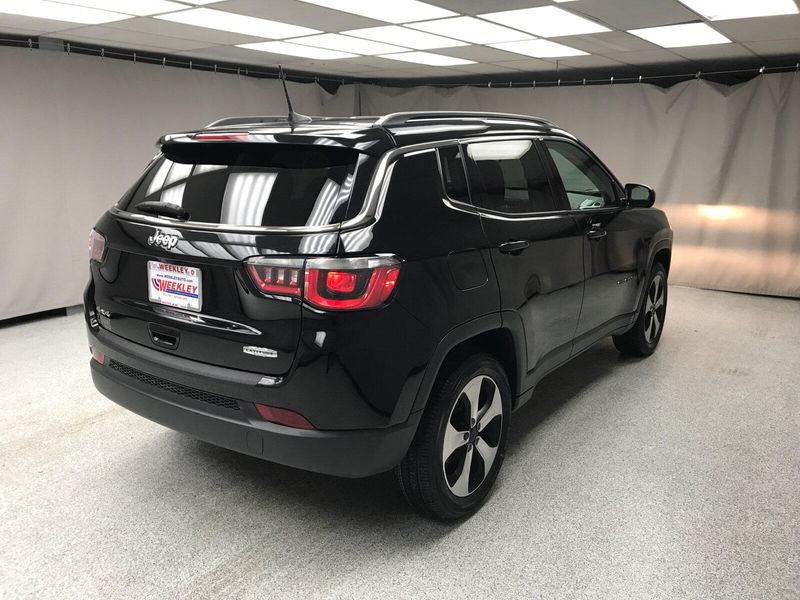 2018 Jeep Compass LatitudeImage 15