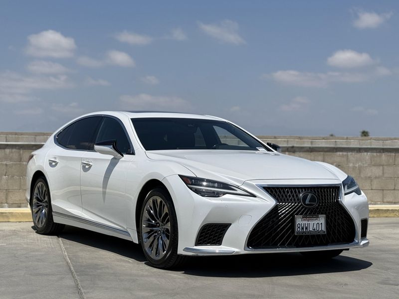 2021 Lexus LS 500Image 2