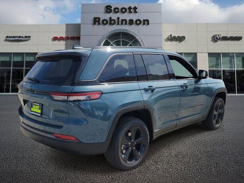 New 2026 Jeep Grand Cherokee Limited 4x4