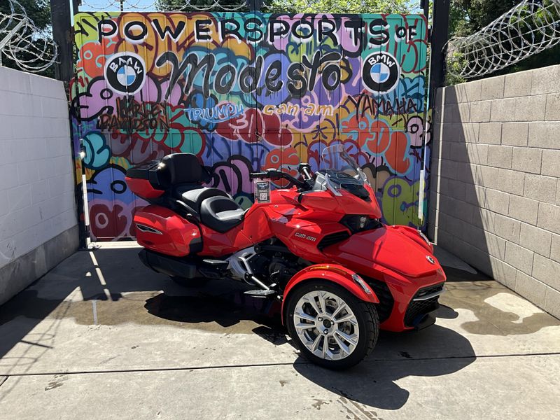 New 2025 Can-Am SPYDER F3 LIMITED Image 3