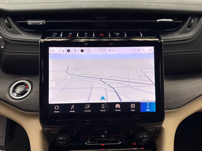 New 2025 Jeep Grand Cherokee L Limited 4x4Image 14