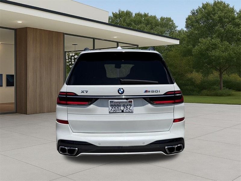 Used 2025 BMW X7 M60iImage 7