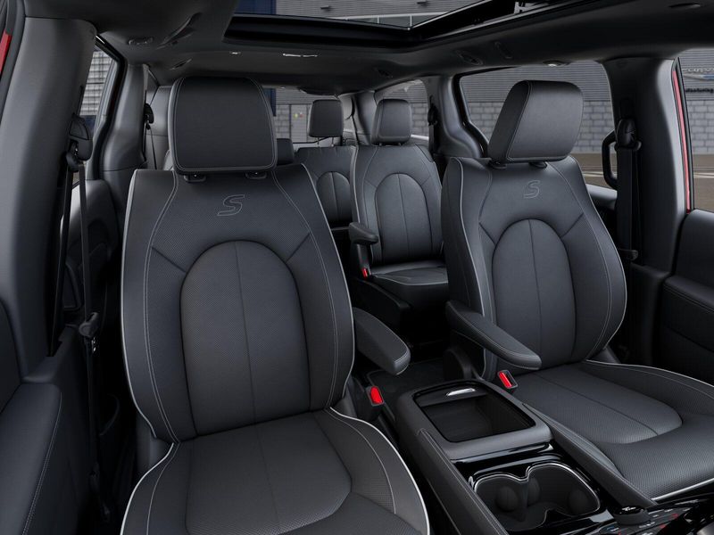 New 2027 Chrysler Pacifica Limited