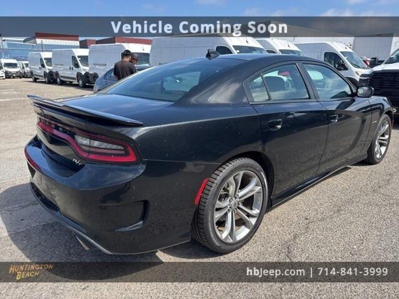 2022 Dodge Charger R/TImage 5