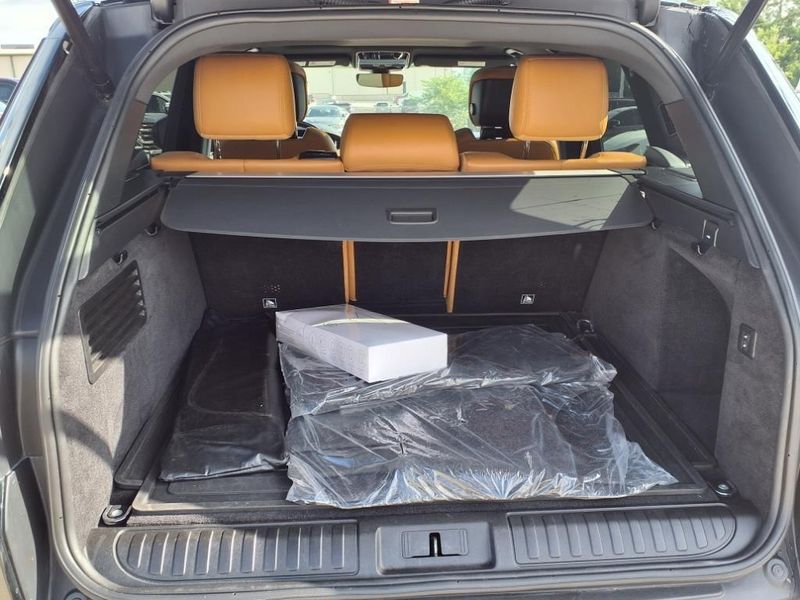 2020 Land Rover Range Rover Sport HSE DynamicImage 8