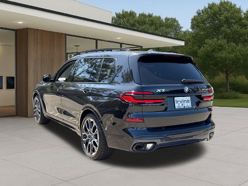 New 2027 BMW X7 xDrive40iImage 12