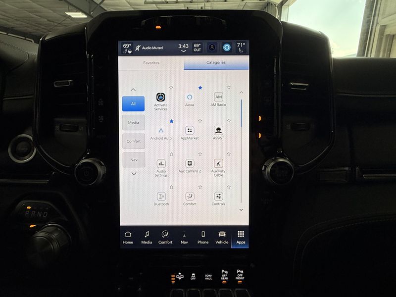 Used 2023 RAM 1500 LimitedImage 32