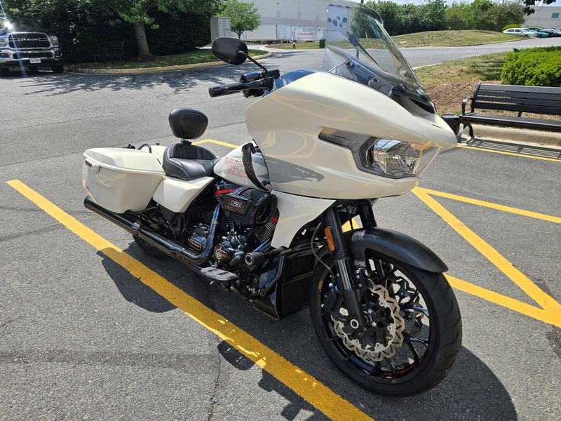 Used 2024 Harley-Davidson FLTRXSTSE Road Glide ST Image 2