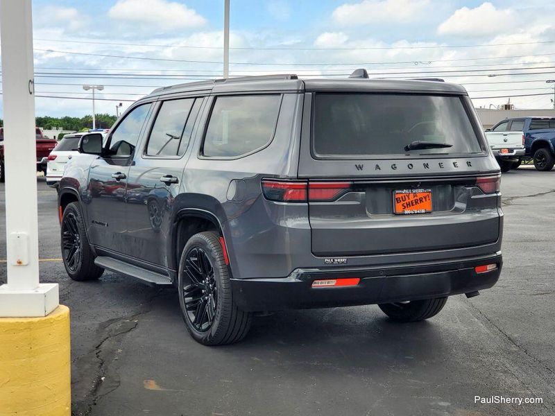 2024 Jeep Wagoneer Series II CarbideImage 17