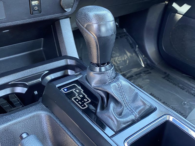 Used 2018 Toyota Tacoma Image 24
