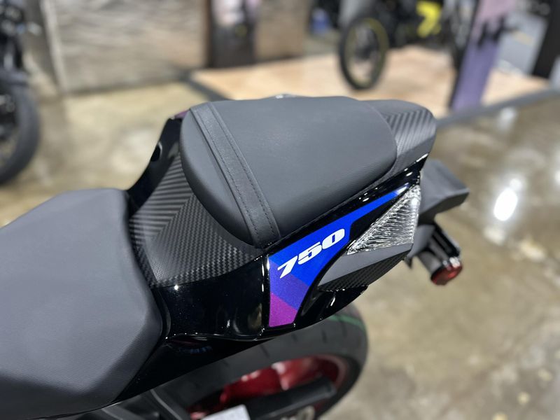 New 2026 Suzuki GSX-R750 Image 7