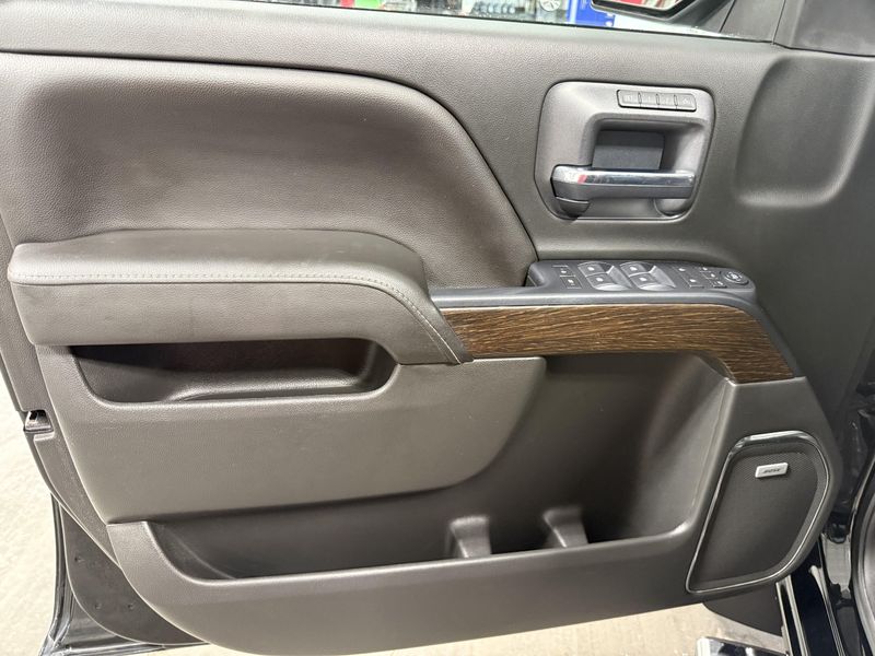 Used 2018 GMC Sierra 1500 DenaliImage 14